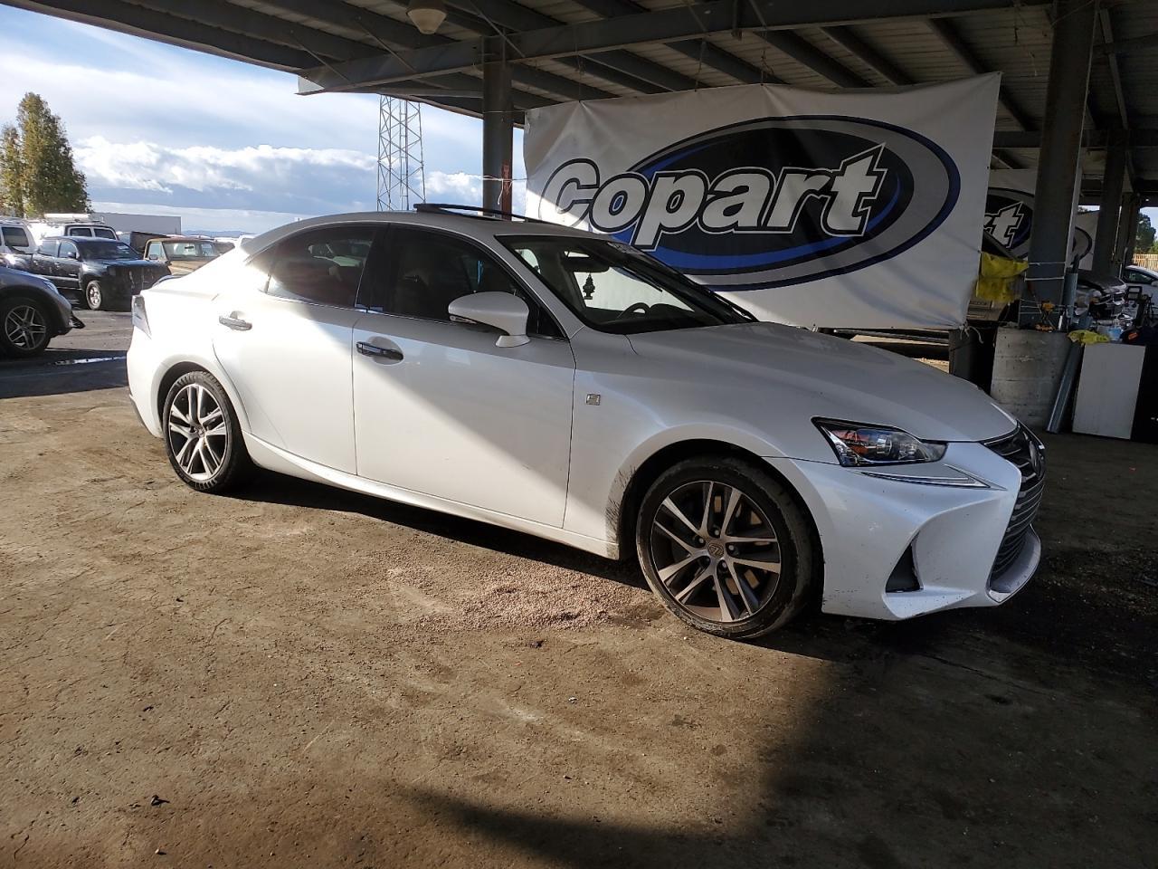 2020 Lexus Is 300 - Фото 4