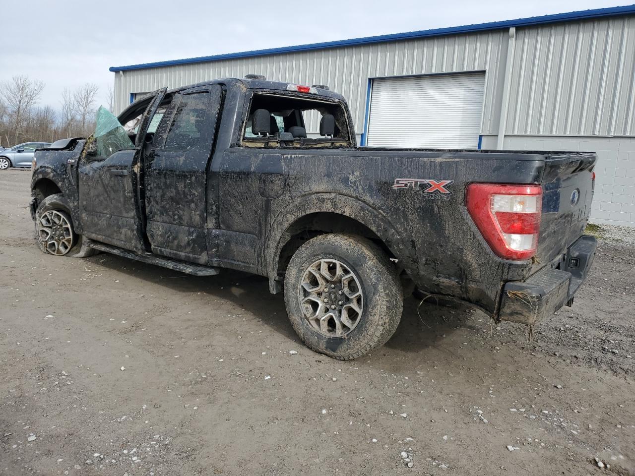 2021 Ford F150 Super Cab - Фото 2