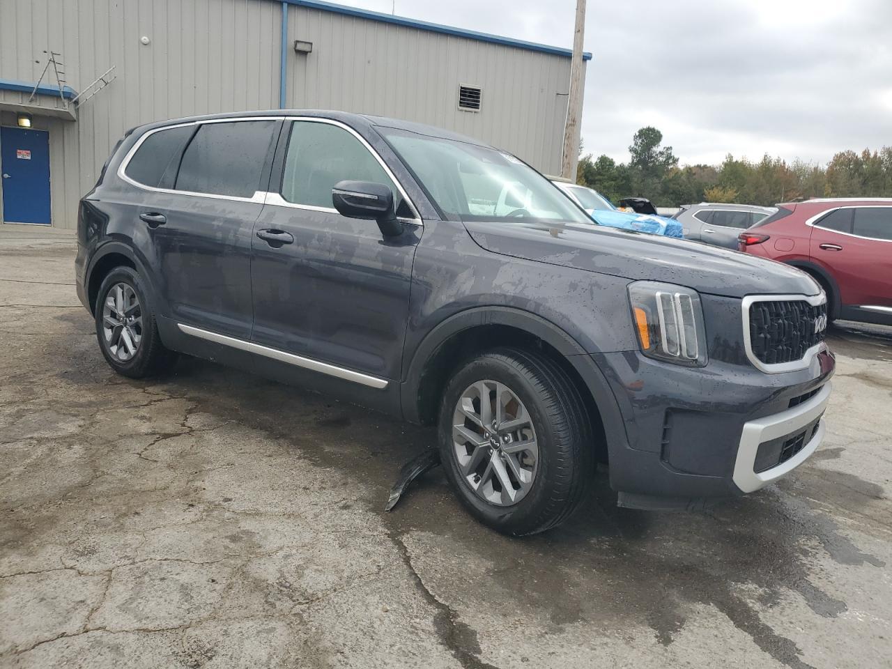 2025 Kia Telluride Lx - Image 4