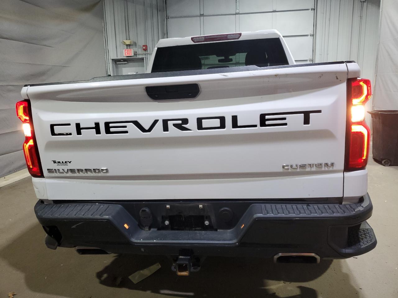 2019 Chevrolet Silverado K1500 Trail Boss Custom - Image 6