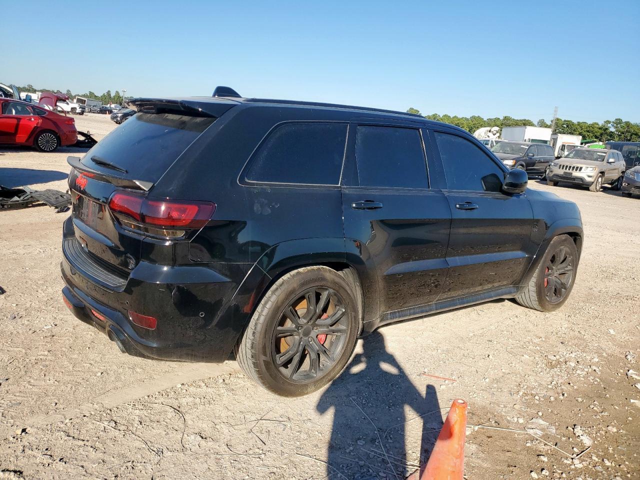 2017 Jeep Grand Cherokee Srt-8 - Image 3