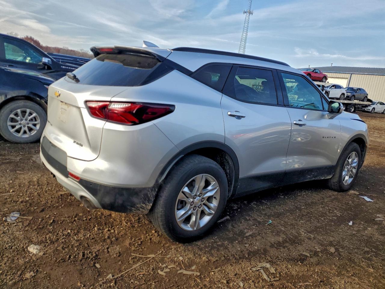 2021 Chevrolet Blazer 2Lt - Фото 3