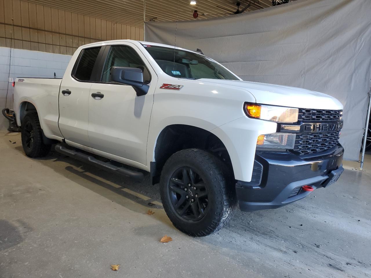 2019 Chevrolet Silverado K1500 Trail Boss Custom - Image 4