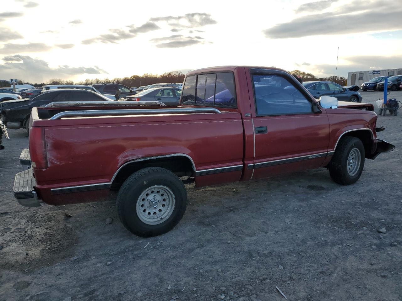 1990 Chevrolet Gmt-400 C1500 - Image 3
