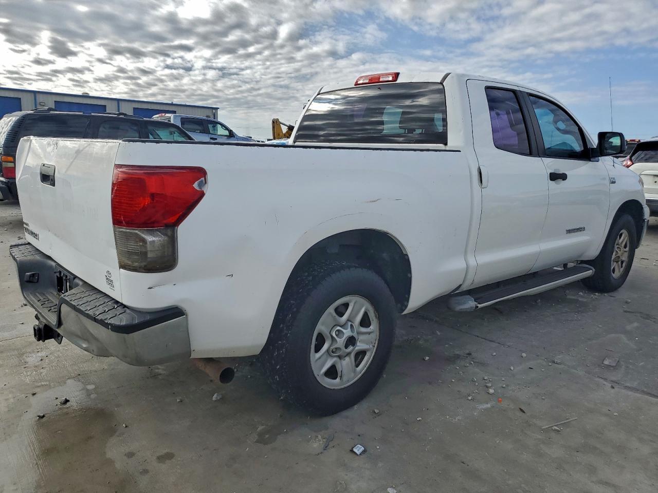 2010 Toyota Tundra Double Cab Sr5 - Image 3