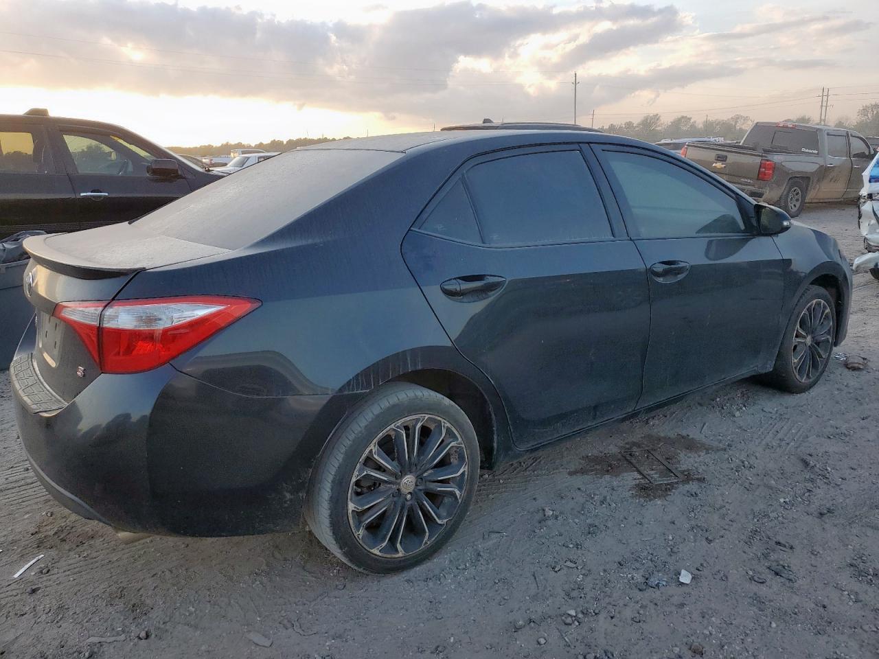 2015 Toyota Corolla L - Image 3