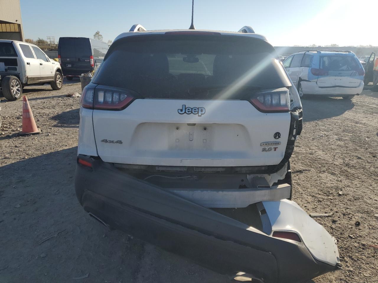 2019 Jeep Cherokee Latitude Plus - Фото 6