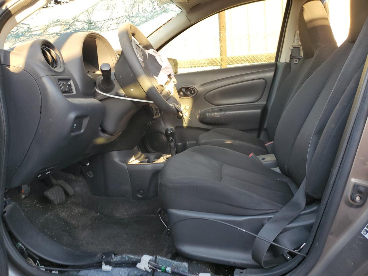 2016 Nissan Versa S - Фото 7