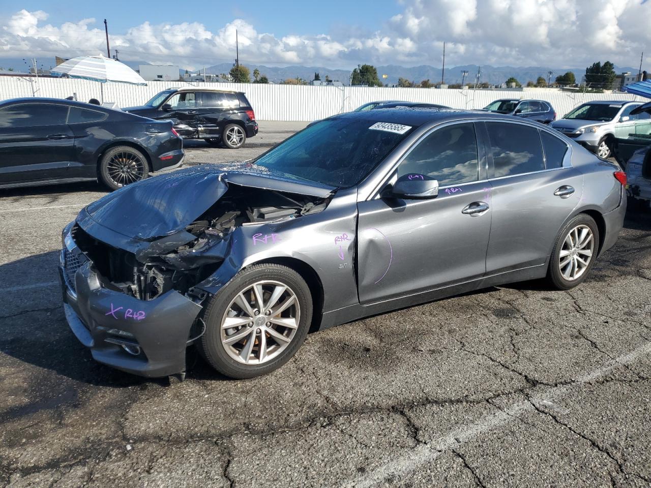 2015 Infiniti Q50 Base