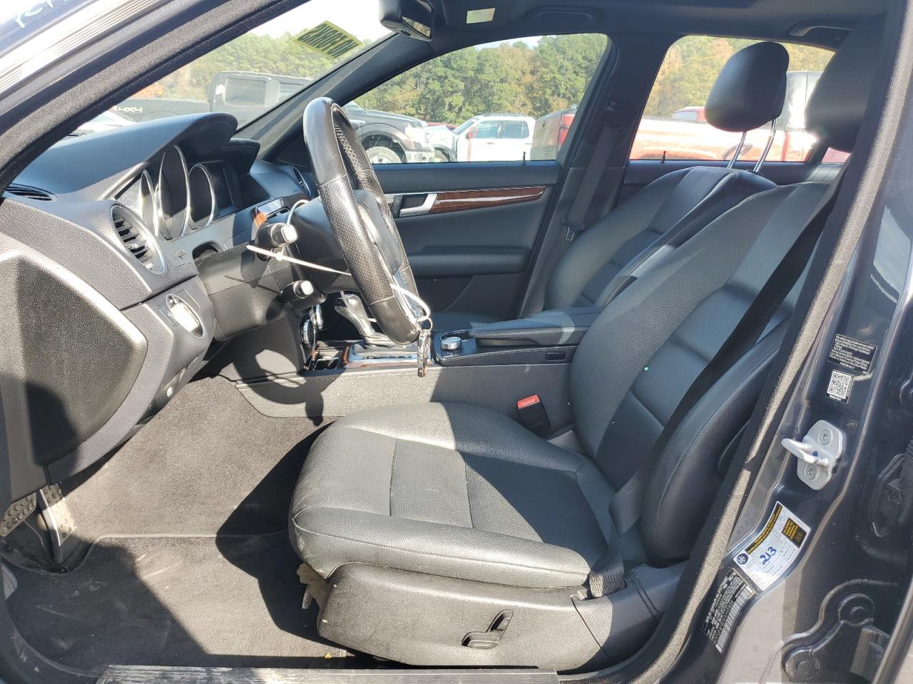 2014 Mercedes-Benz C 250 - Image 7