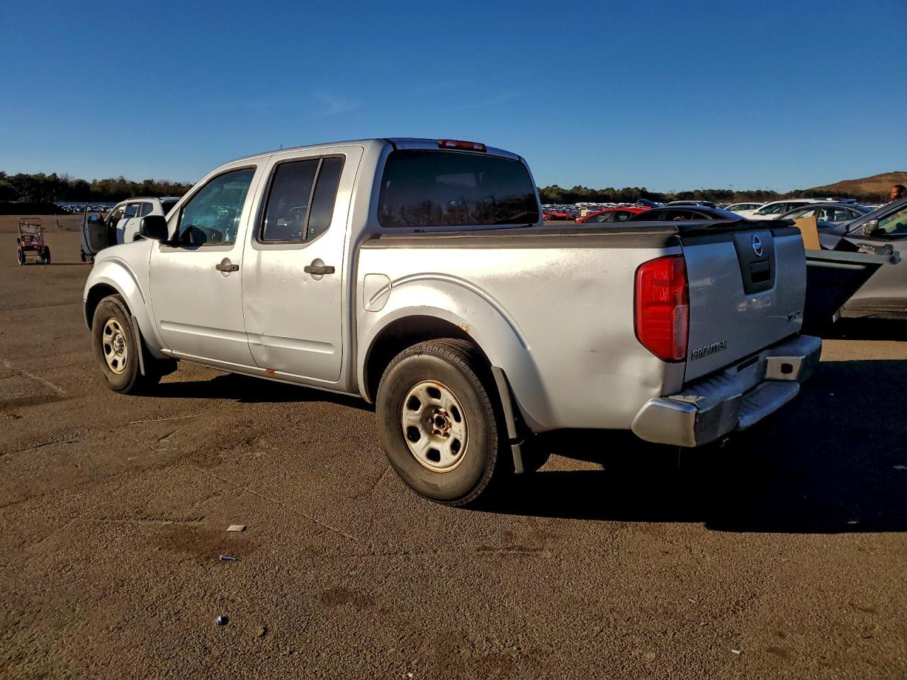 2007 Niss Frontier Crew Cab Le - Фото 2