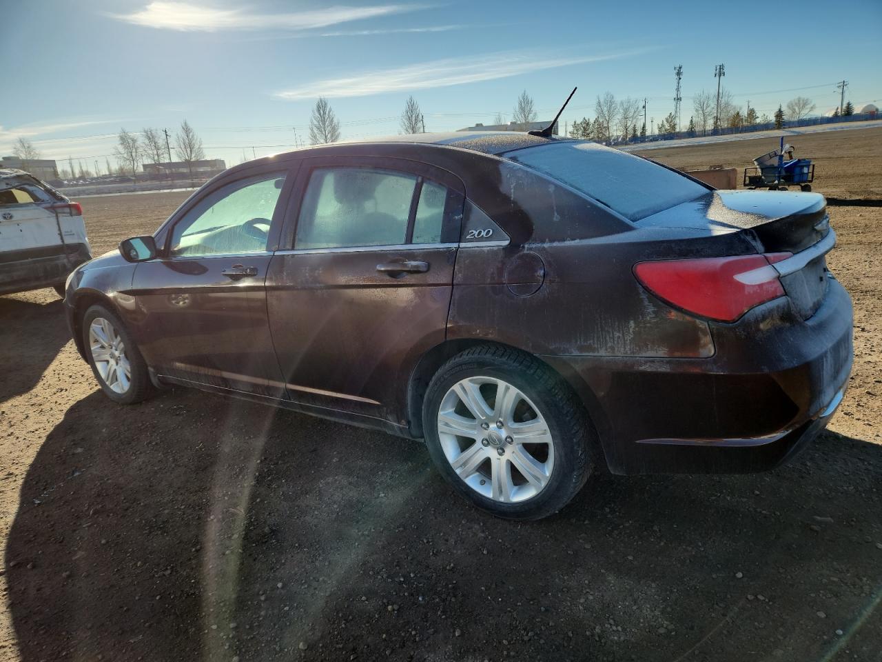 2013 Chrysler 200 Touring - Фото 2