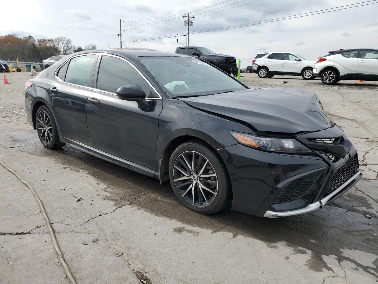 2021 Toyota Camry Se - Фото 4