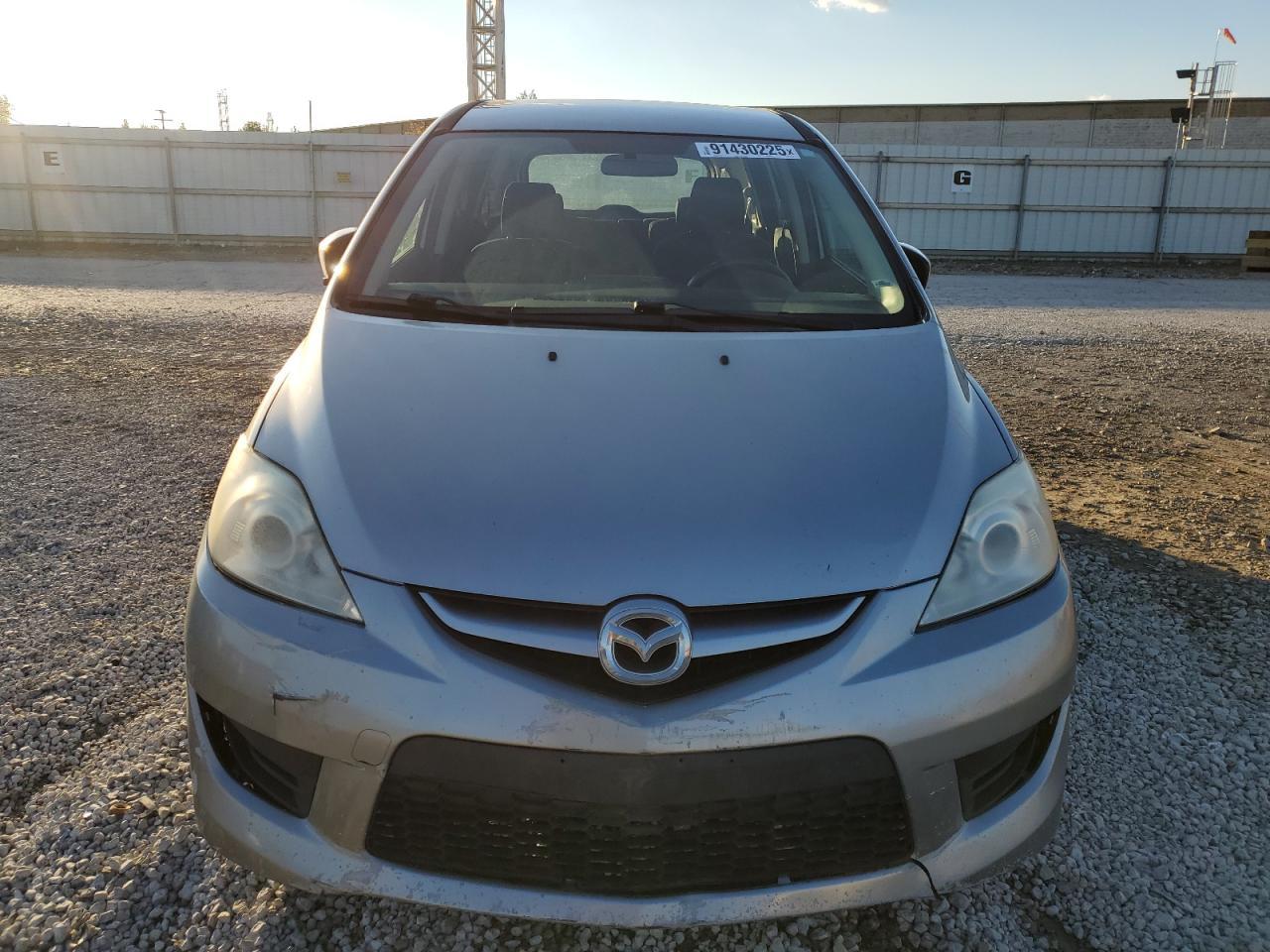 2010 Mazda 5 - Image 5