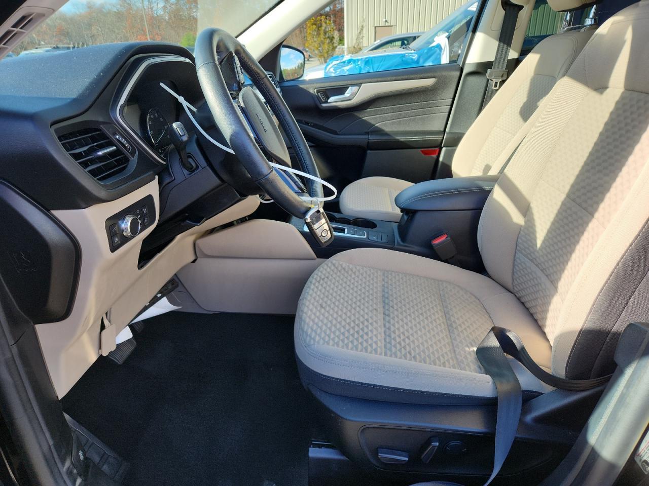 2021 Ford Escape Se - Фото 7