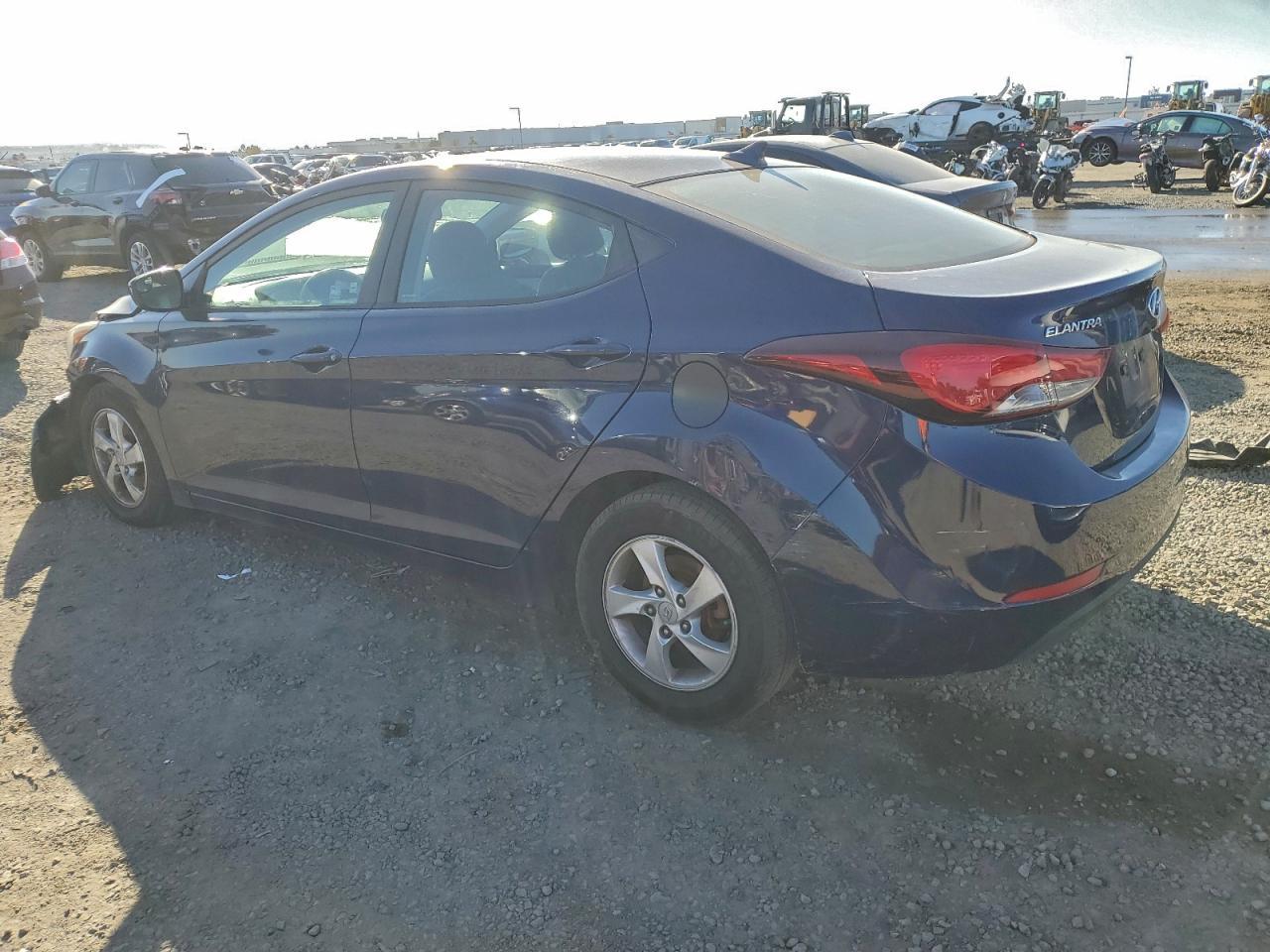 2014 Hyundai Elantra Se - Image 2