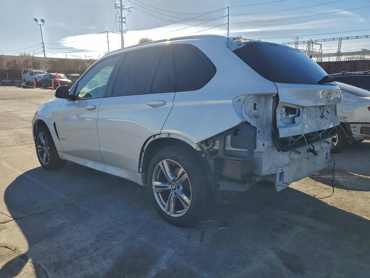 2016 BMW X5 xDrive35I - Фото 2