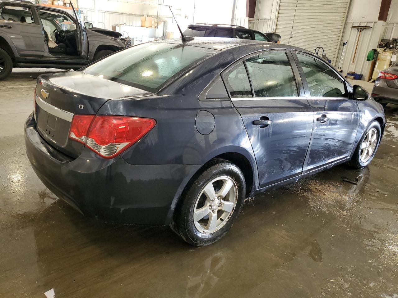 2014 Chevrolet Cruze Lt - Image 3