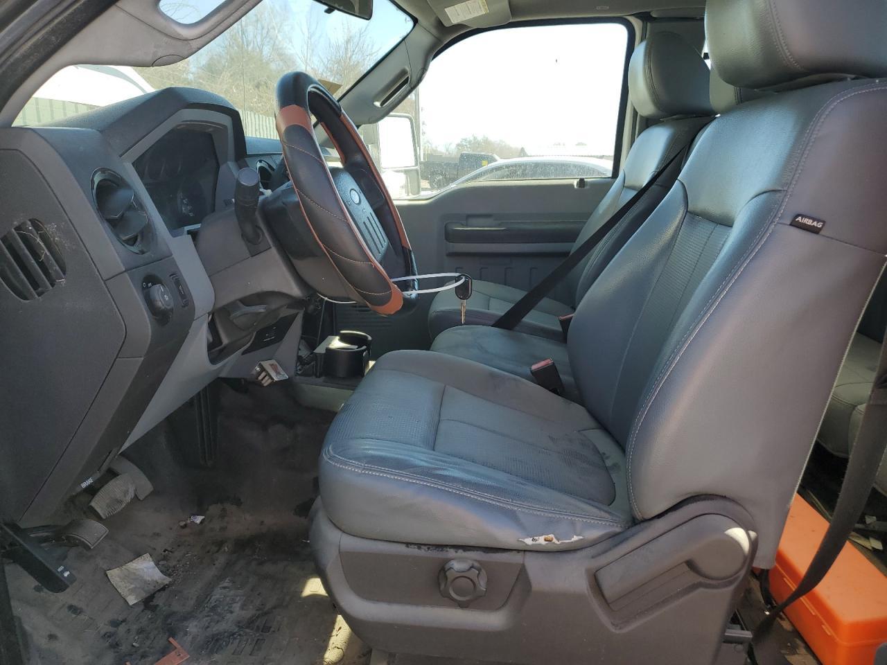 2015 Ford F250 Super Duty Utility / Service Truck - Image 7
