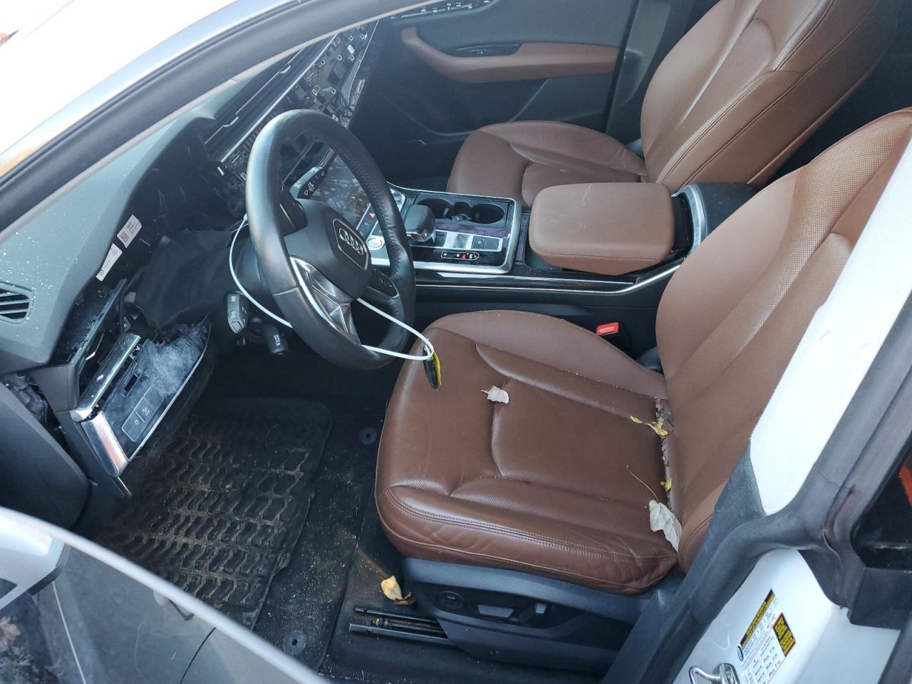 2019 Audi Q8 Premium Plus S-Line - Image 7