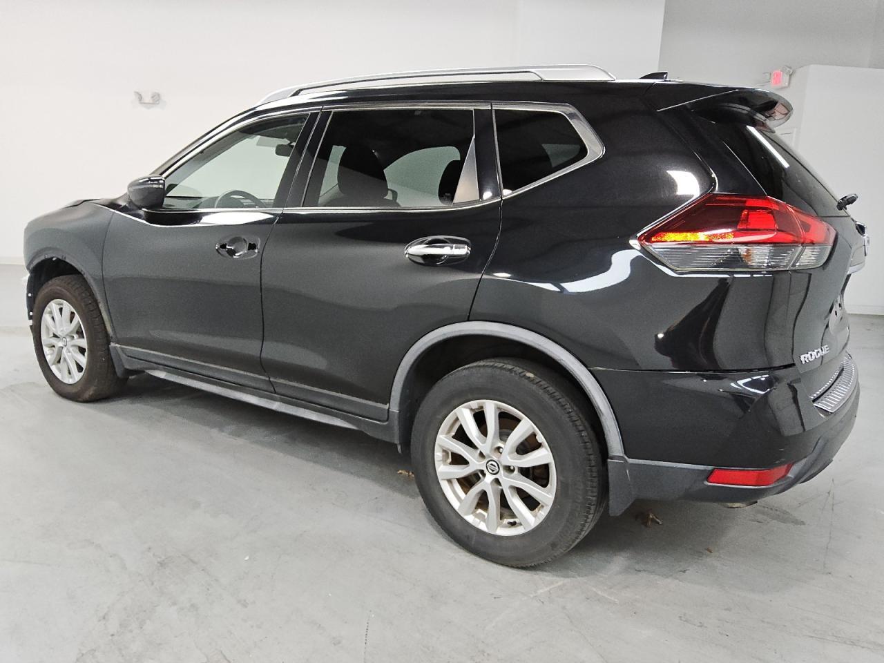 2018 Nissan Rogue S - Image 2