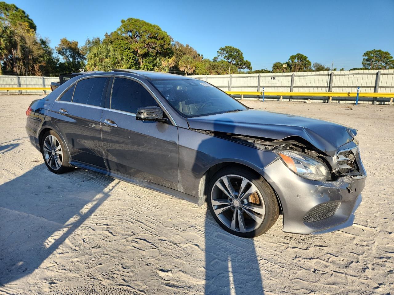 2016 Mercedes-Benz E 350 - Фото 4