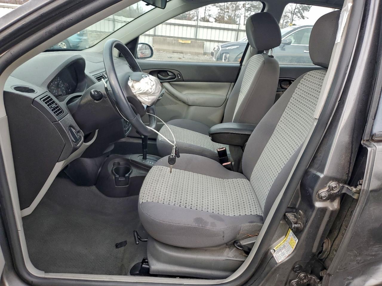 2007 Ford Focus Zx4 - Image 7