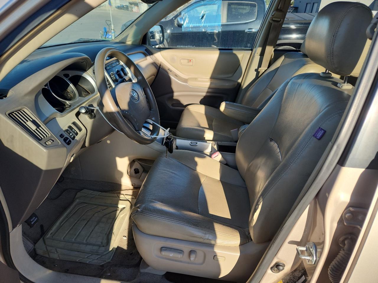 2006 Toyota Highlander Hybrid Base - Image 7