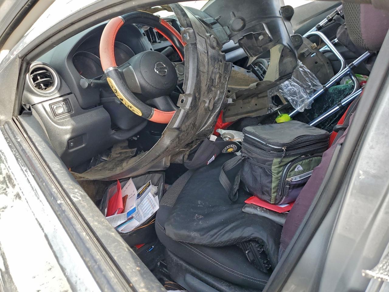 2014 Nissan Versa S - Фото 7