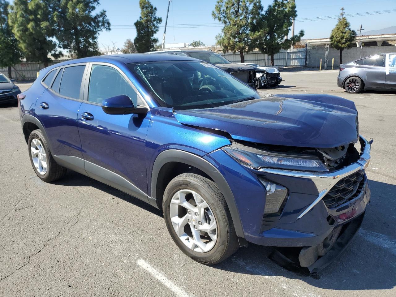 2024 Chevrolet Trax Ls - Image 4