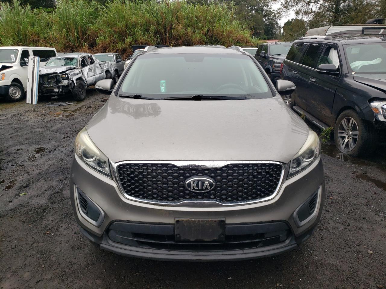 2017 Kia Sorento Lx - Image 5