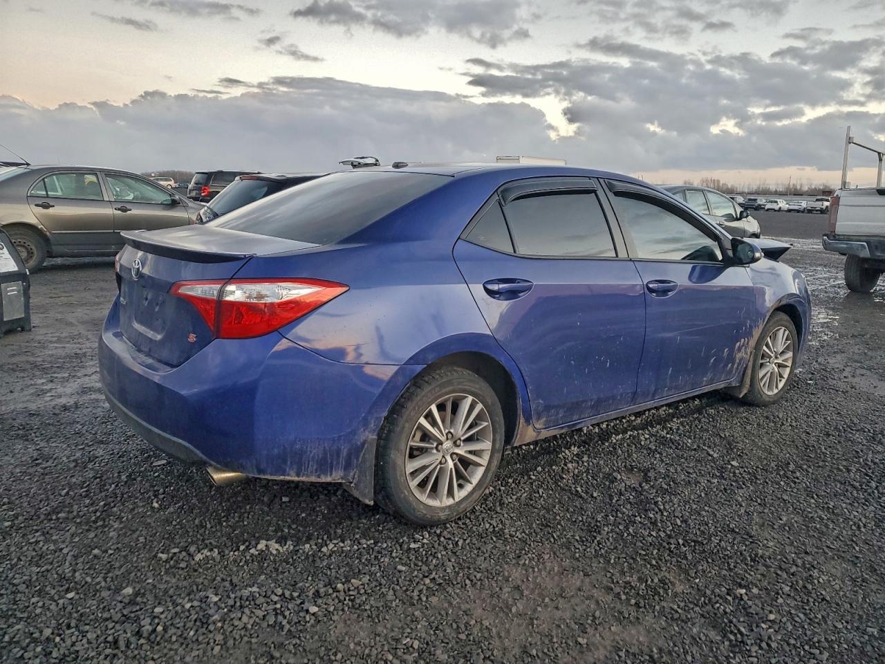 2015 Toyota Corolla L - Фото 3