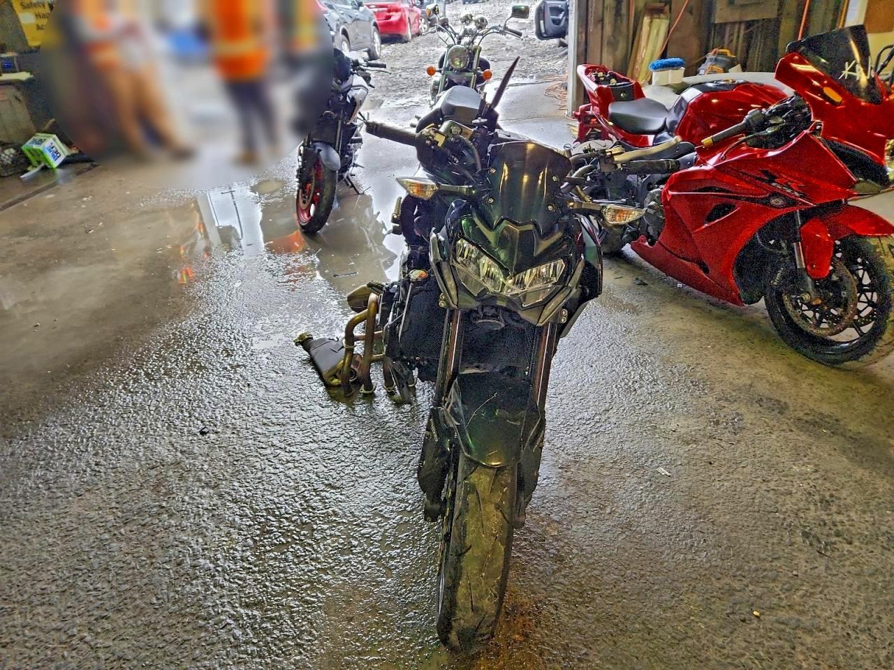 2024 Kawasaki Zr900 F - Image 2