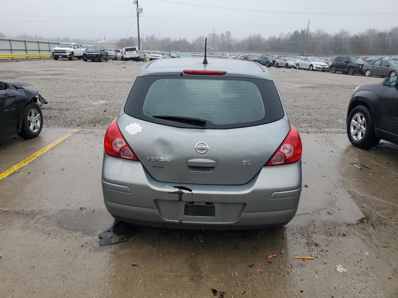 2009 Nissan Versa S - Фото 6