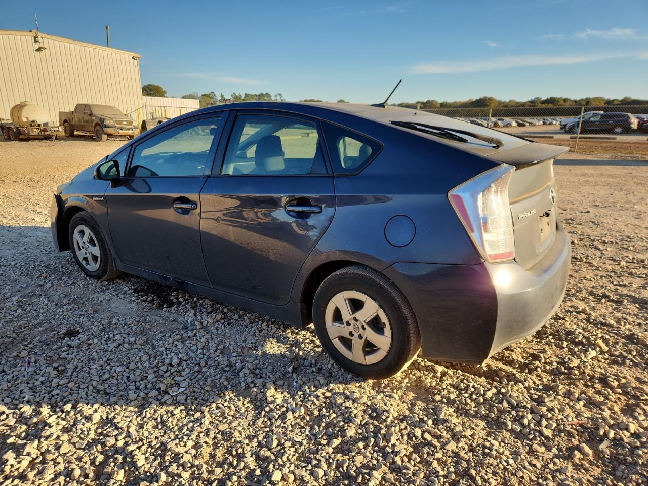 2011 Toyota Prius - Фото 2
