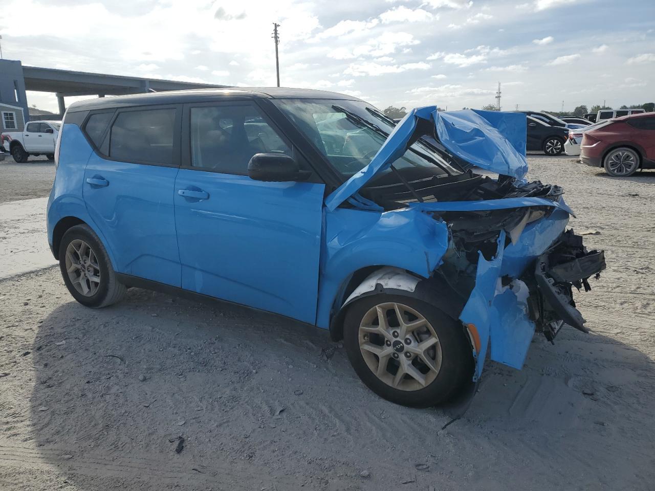 2024 Kia Soul Lx - Фото 4