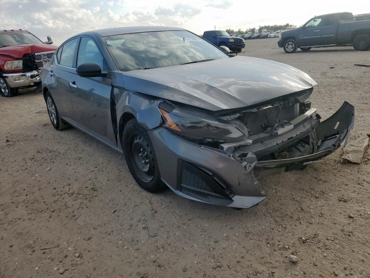 2024 Nissan Altima S - Фото 4