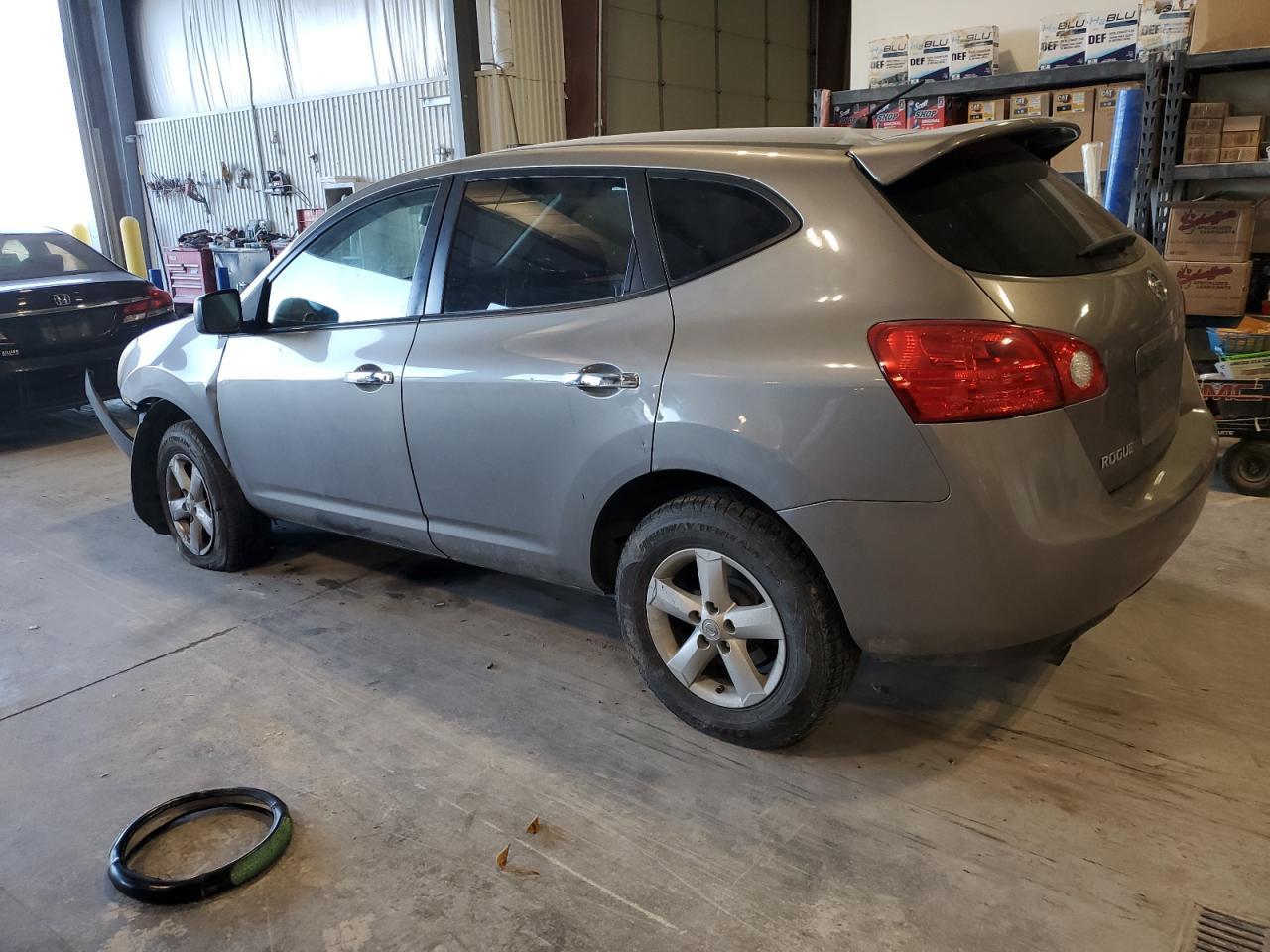 2010 Nissan Rogue S - Фото 2