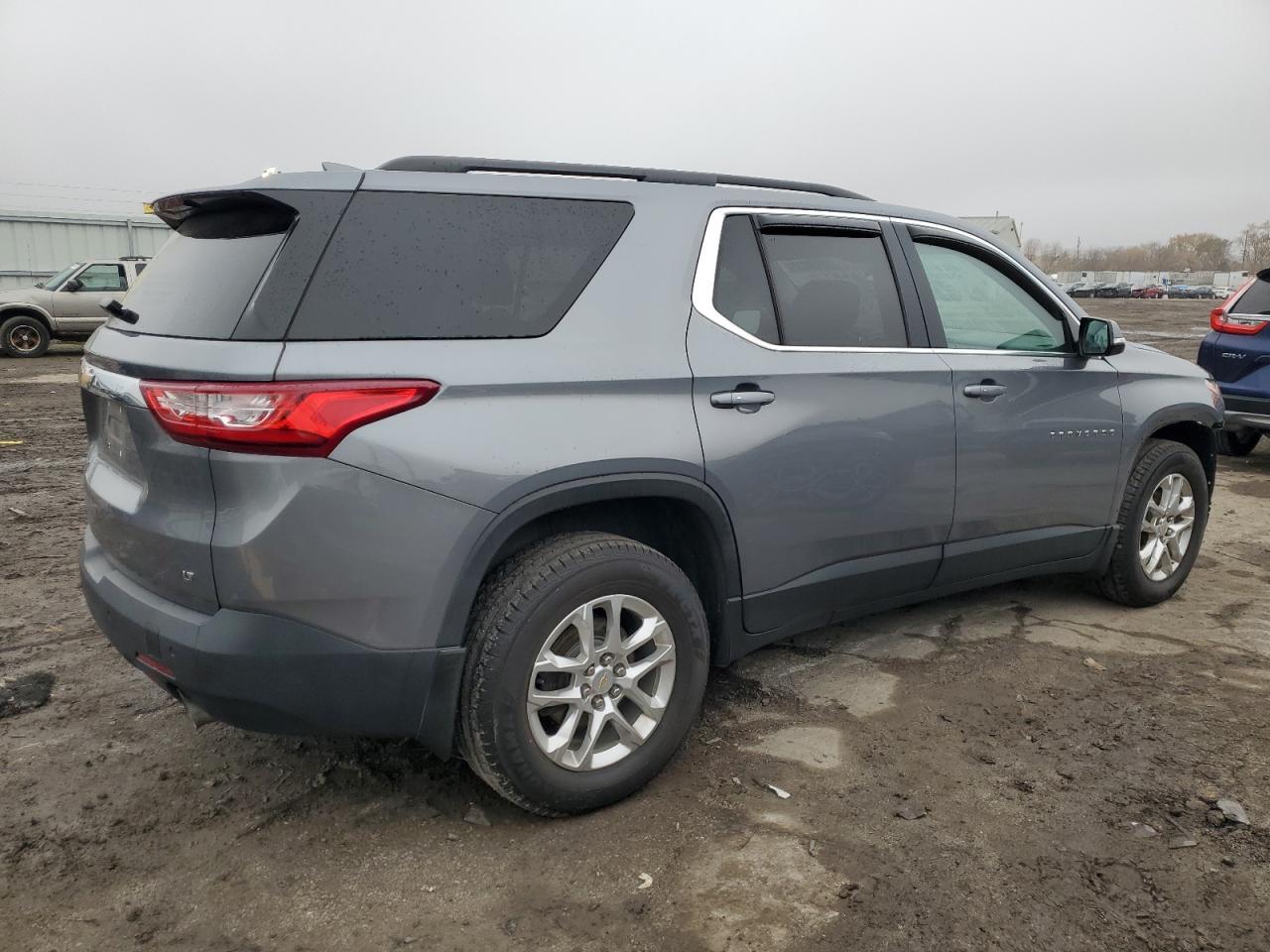 2019 Chevrolet Traverse Lt - Image 3