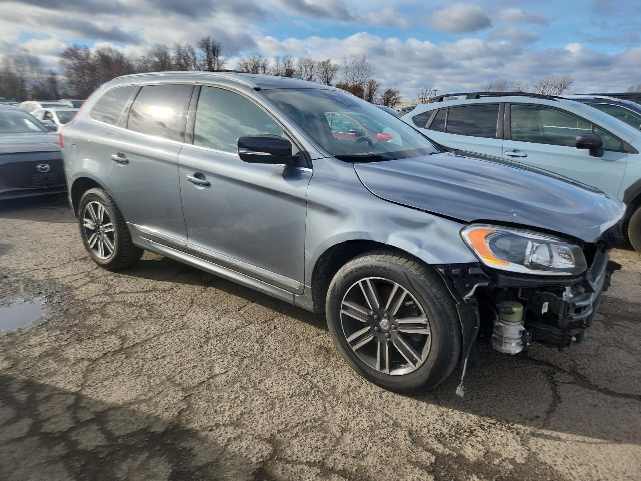 2017 Volvo Xc60 T5 Dynamic - Image 4