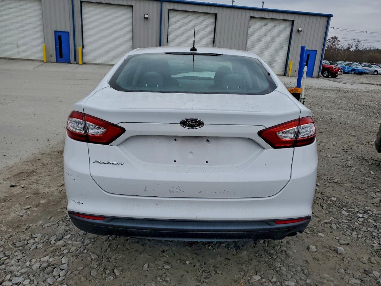 2013 Ford Fusion S - Фото 6