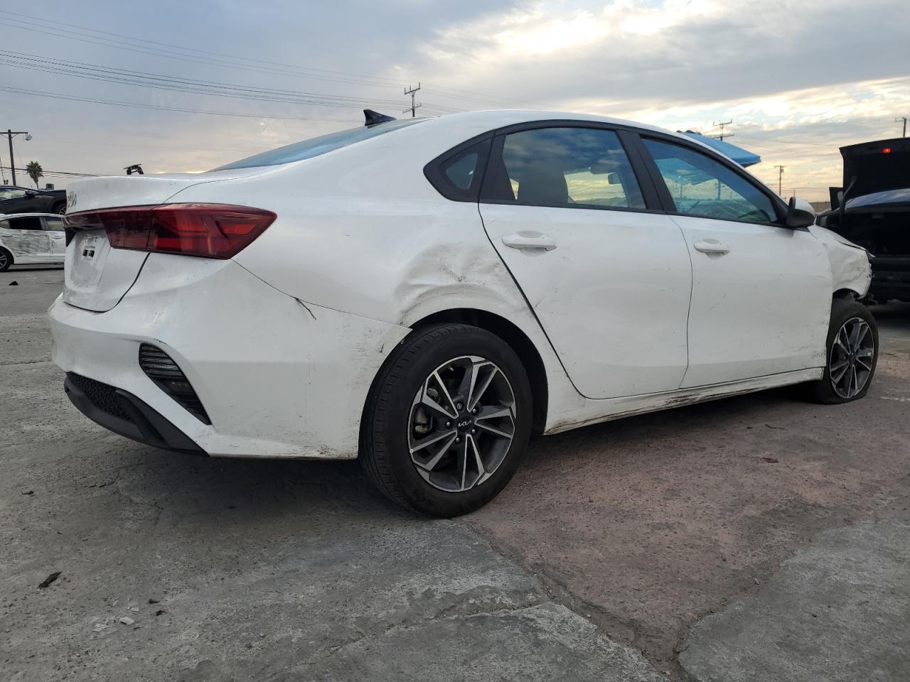 2023 Kia Forte Lx - Фото 3