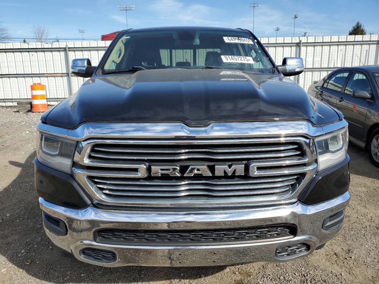 2019 Ram 1500 Laramie - Image 5