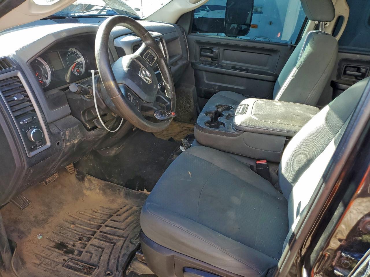 2017 Ram 3500 Tradesman Crew - Image 7