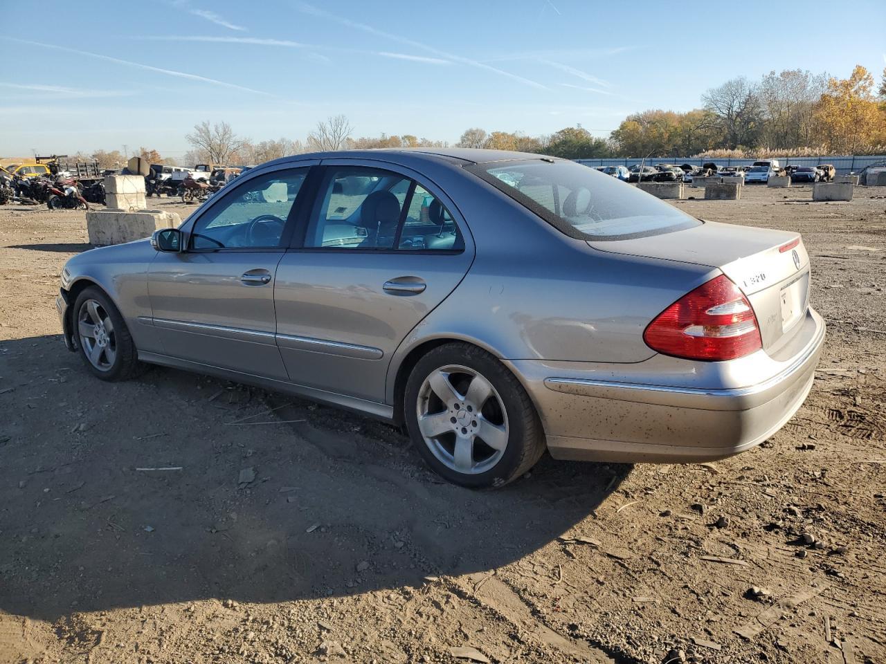 2004 Mercedes-Benz E 320 - Фото 2