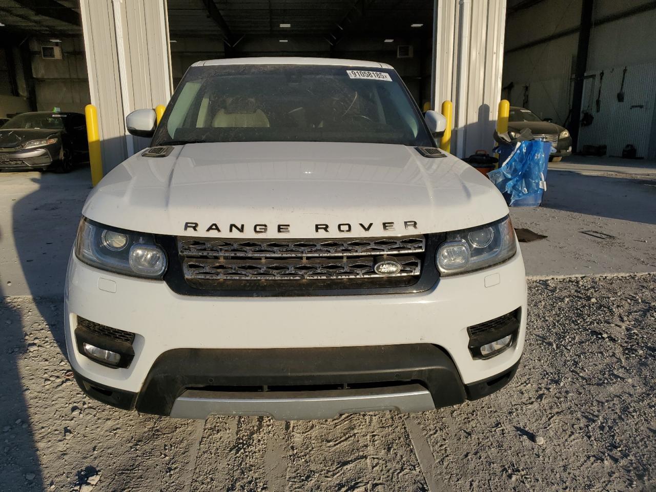 2015 Land Rover Range Rover Sport Hse - Image 5