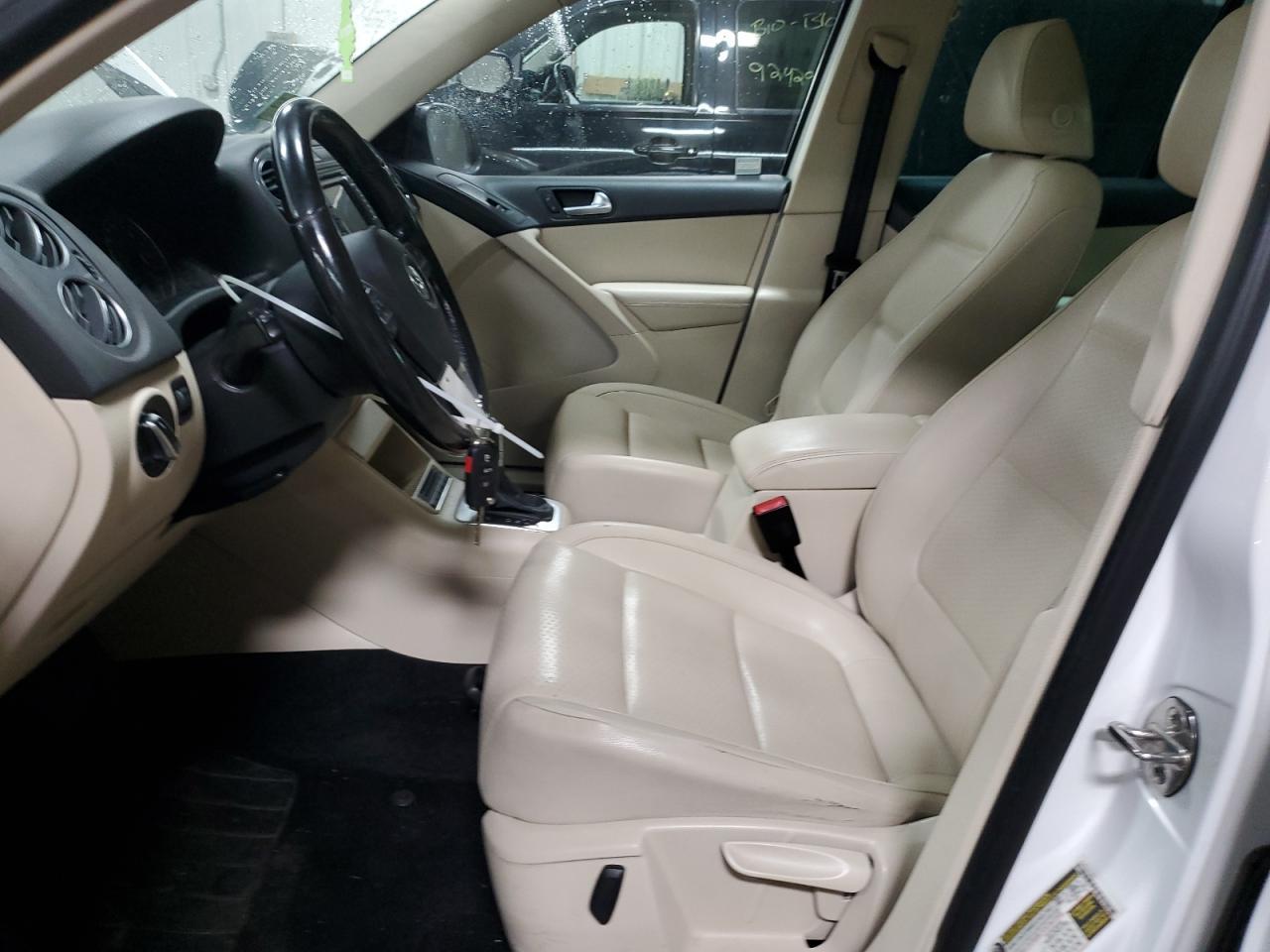 2013 Volkswagen Tiguan S - Фото 7
