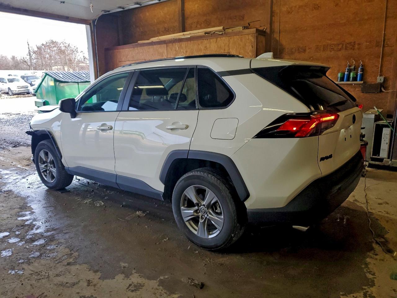 2024 Toyota Rav4 Xle - Фото 2