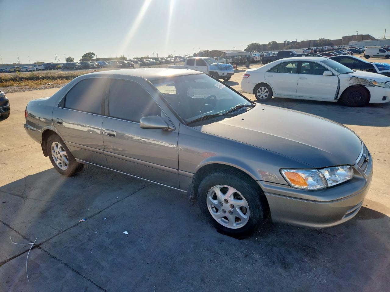 2000 Toyota Camry Ce - Фото 4