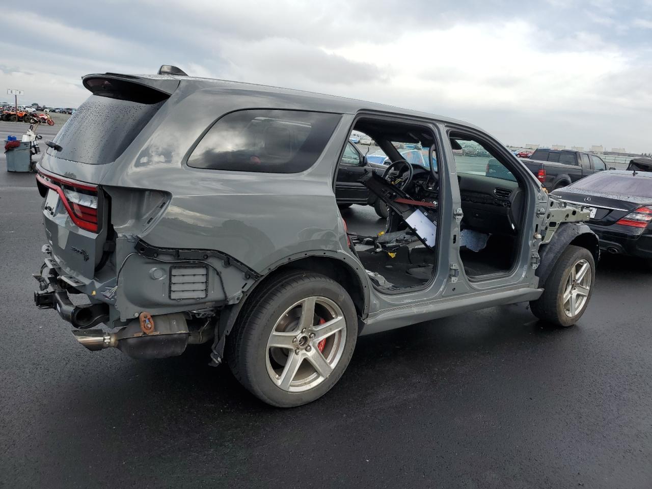 2023 Dodge Durango Srt Hellcat - Image 3